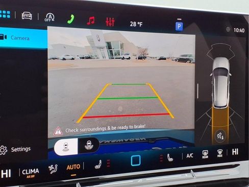 New 2026 Volkswagen Tiguan SE image 16