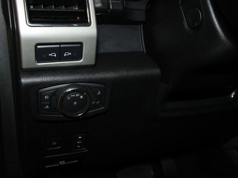 Used 2020 Ford F350 Lariat image 10