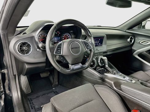 Used 2023 Chevrolet Camaro LT RWD image 10