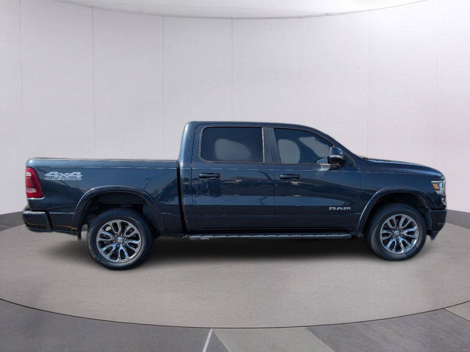 Used 2020 RAM 1500 Laramie w/ Sport Appearance Package AWD/4WD image 8