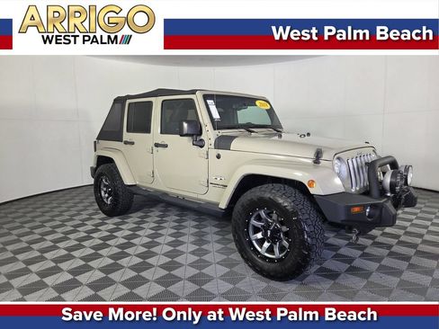 Used 2018 Jeep Wrangler Unlimited Sahara w/ Connectivity Group AWD/4WD image 1