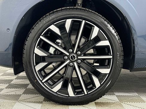 New 2026 Volvo XC60 B5 Ultra w/ Climate Package PRO image 30