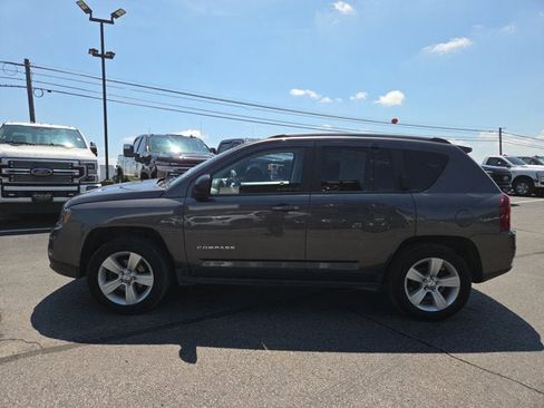 Used 2017 Jeep Compass Sport w/ Power Value Group image 3