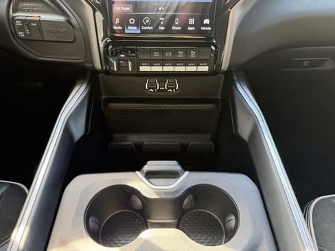 Used 2023 RAM 2500 Laramie AWD/4WD image 23