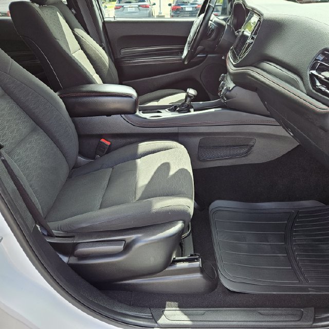 Used 2025 Dodge Durango GT AWD/4WD image 17