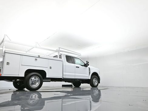 New 2026 Ford F350 XL w/ XL Chrome Package AWD/4WD image 58