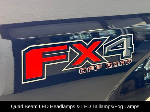 Used 2018 Ford F150 Lariat w/ Equipment Group 502A Luxury AWD/4WD image 28