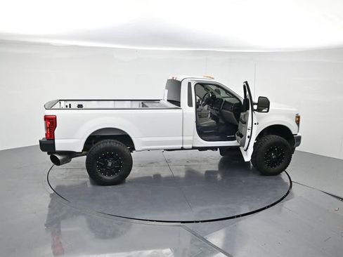 Used 2019 Ford F250 XL w/ Power Equipment Group image 41