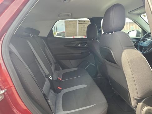 Used 2025 Chevrolet TrailBlazer LS w/ LS Convenience Package FWD image 28