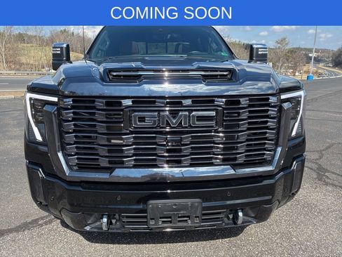 Used 2024 GMC Sierra 3500 Denali Ultimate image 2