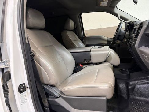 Used 2022 Ford F450 XL w/ Power Equipment Group image 41