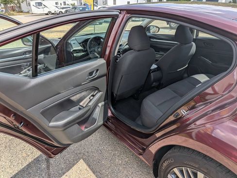 Used 2023 Nissan Altima 2.5 SV FWD image 25