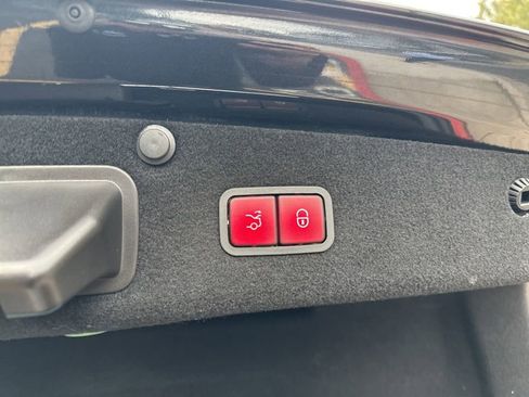 Certified 2018 Mercedes-Benz S 560 4MATIC Sedan image 27