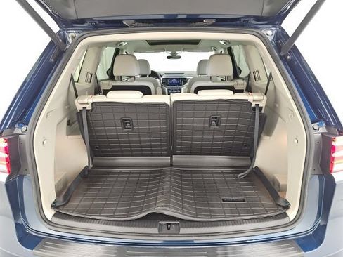 Used 2023 Volkswagen Atlas SEL Premium AWD/4WD image 33