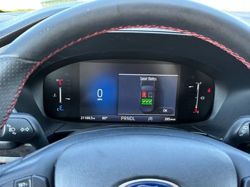 Used 2025 Ford Escape ST-Line image 24