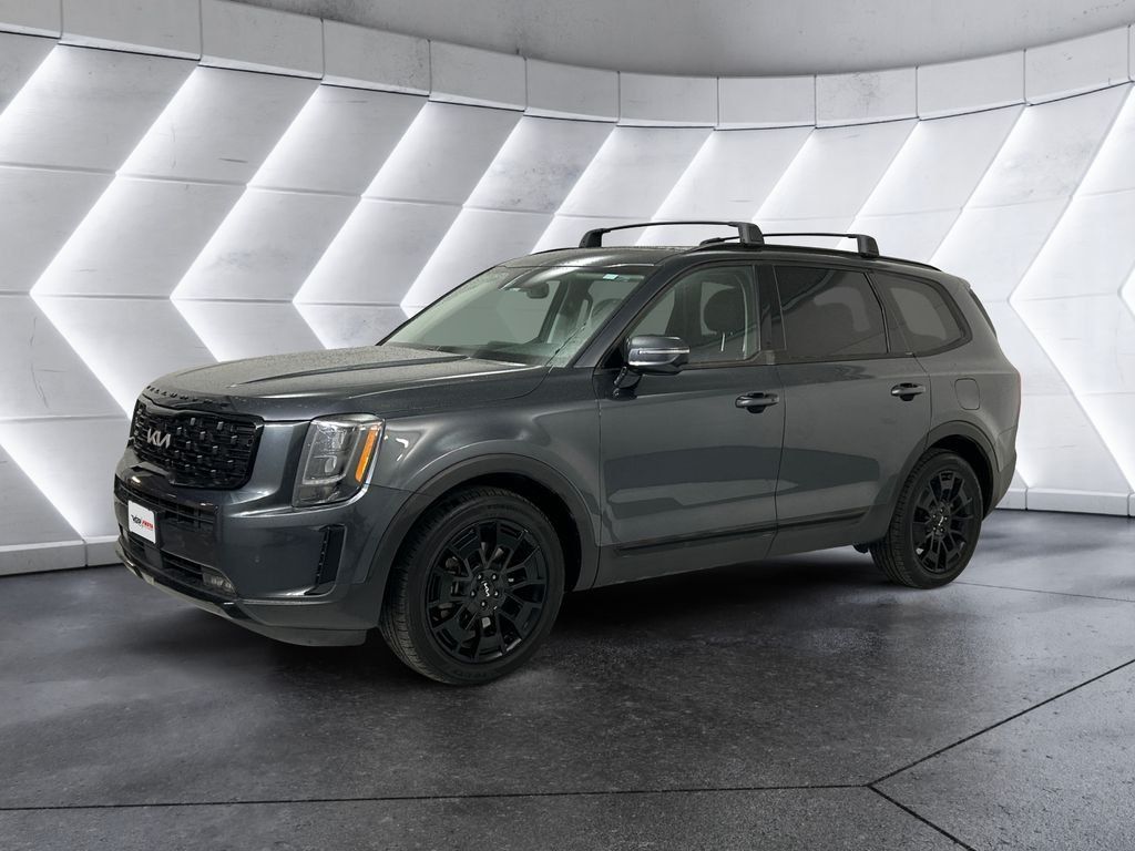 Used 2022 Kia Telluride SX w/ Nightfall Edition Package AWD/4WD image 3