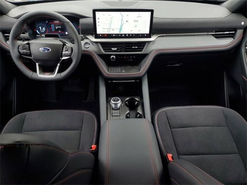 Certified 2025 Ford Explorer ST image 32