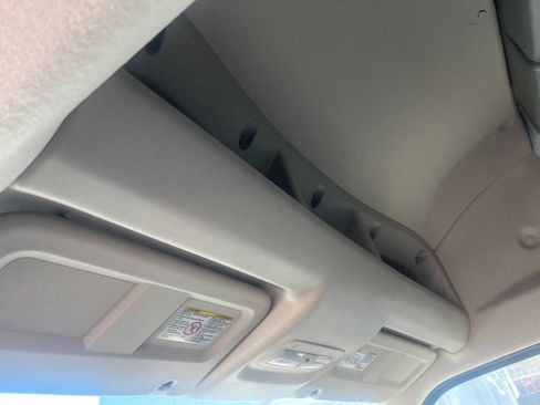 Used 2019 Nissan NV 2500 S image 18