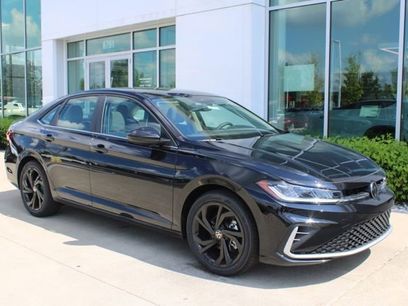 New 2025 Volkswagen Jetta SE