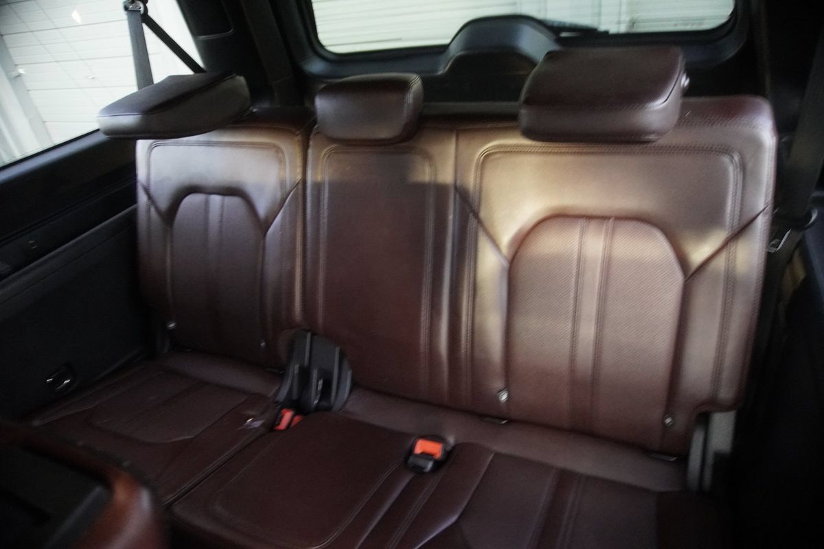 Used 2022 Ford Expedition Max Limited AWD/4WD image 13