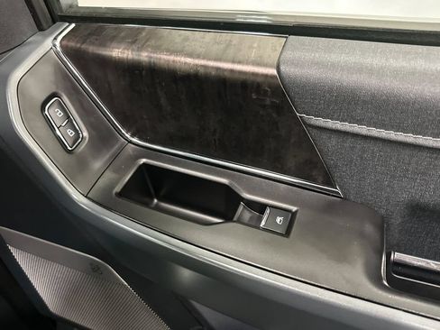 Used 2023 Ford F150 Lariat AWD/4WD image 19