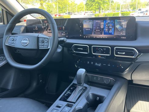 New 2026 Nissan Sentra SR image 3