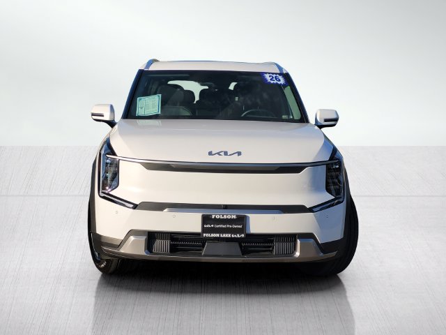 Used 2026 Kia EV9 Wind AWD/4WD image 2