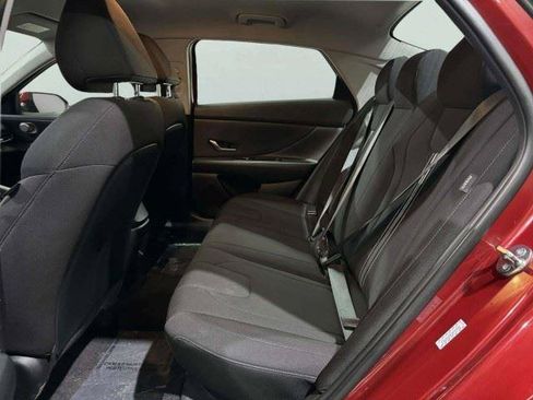 Used 2024 Hyundai Elantra SEL FWD image 41