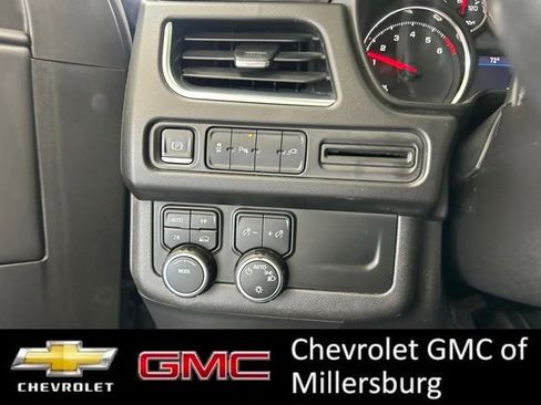 Used 2021 Chevrolet Suburban LT AWD/4WD image 16