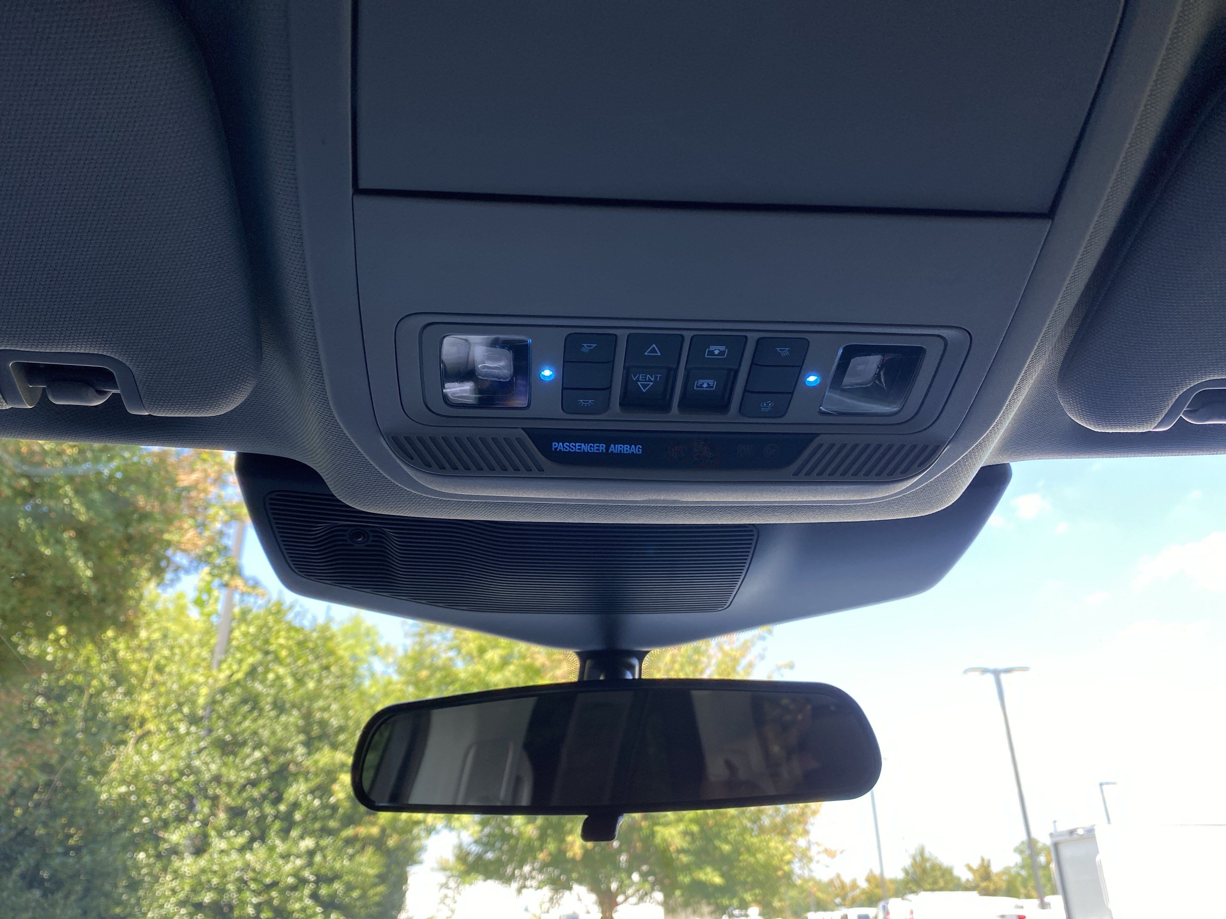 Used 2023 Ford Explorer XLT w/ Equipment Group 202A RWD image 31