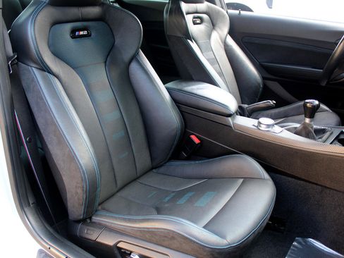 Used 2021 BMW M2 Competition w/ Executive Package image 32