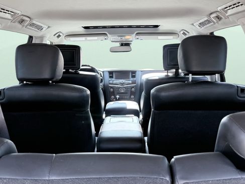Used 2017 INFINITI QX80 4WD w/ Driver Assistance Package image 12