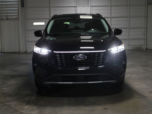 New 2025 Ford Escape SE w/ PHEV Premium Package image 15