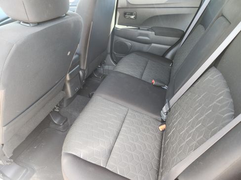 Used 2025 Mitsubishi Outlander Sport LE AWD/4WD image 20
