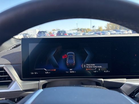 Used 2023 BMW i4 eDrive40 w/ Premium Package image 11