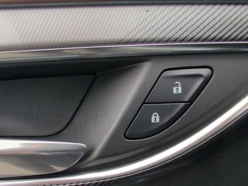 New 2025 Buick Envision Sport Touring image 19