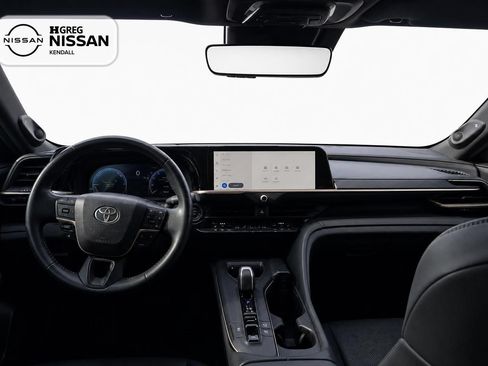 Used 2023 Toyota Crown w/ Advanced Technology Package AWD/4WD image 8