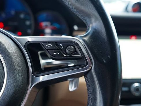 Used 2020 Porsche Macan AWD/4WD image 31