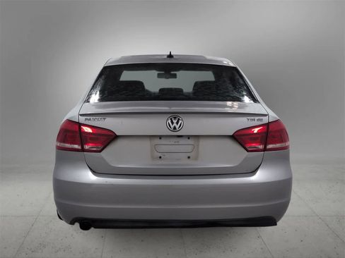 Used 2014 Volkswagen Passat 1.8T SE image 7