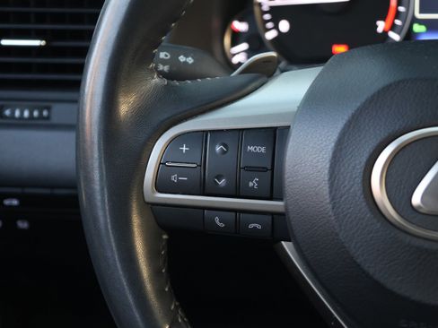 Certified 2022 Lexus RX 350 AWD w/ Premium Package image 18