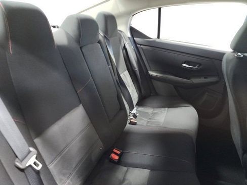 Used 2024 Nissan Sentra SR FWD image 18