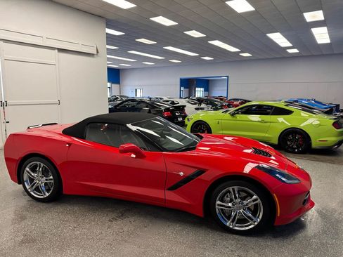 Used 2017 Chevrolet Corvette Stingray Convertible w/ 2LT Preferred Equipment Group RWD image 8