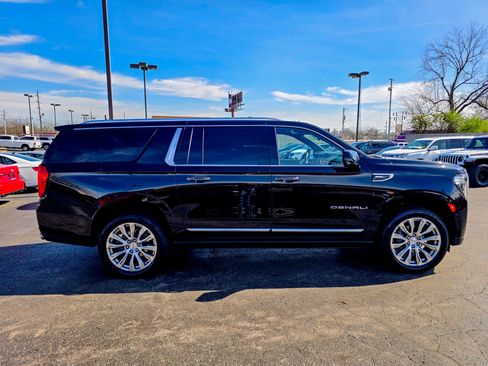 Used 2023 GMC Yukon XL Denali w/ Max Trailering Package image 27