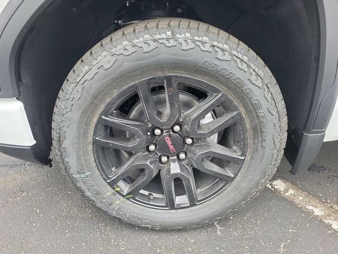 New 2026 GMC Sierra 1500 Elevation AWD/4WD image 7