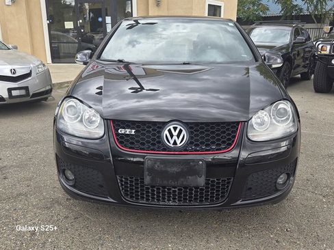 Used 2009 Volkswagen GTI 4-Door FWD image 2