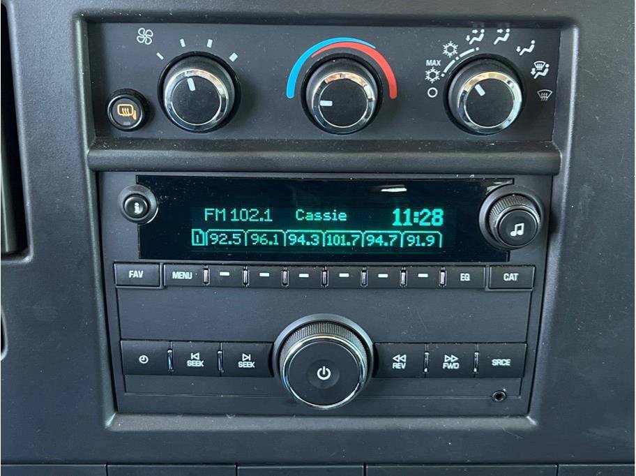Used 2024 Chevrolet Express 3500 LT w/ LT Preferred Equipment Group RWD image 14