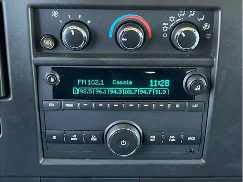 Used 2024 Chevrolet Express 3500 LT w/ LT Preferred Equipment Group RWD image 14