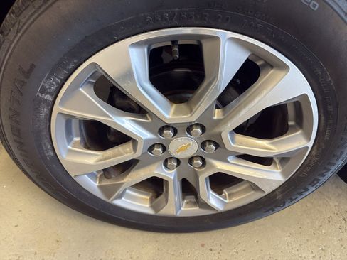 Used 2019 Chevrolet Traverse Premier AWD/4WD image 35