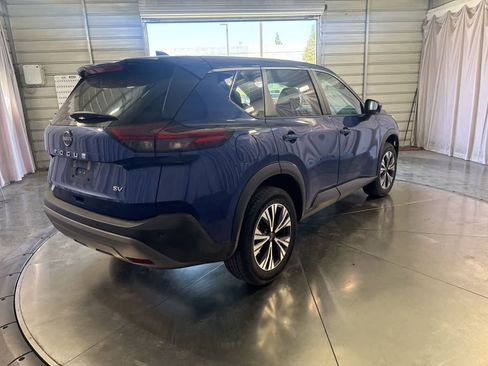Used 2023 Nissan Rogue SV FWD image 5