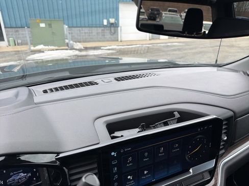 Used 2022 Chevrolet Silverado 1500 LT image 28